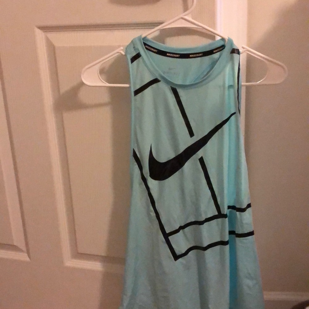 Nike running shirt size Medium